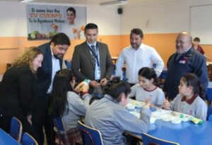 Educación y Junaeb verifican correcta implementación del programa de alimentación en inicio del año escolar