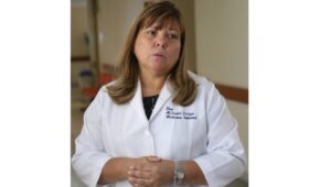 Destituyen de la Subdirección Médica del Hospital Clínico a doctora María Isabel Iduya