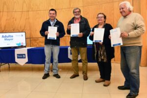 Abren inscripciones para 30 talleres de adultos mayores en Punta Arenas