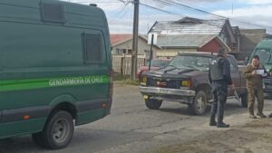 Camioneta colisionó a furgón de Gendarmería que trasladaba internos