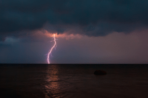 Declaran Alerta Temprana Preventiva en diversas zonas de la región por tormentas eléctricas