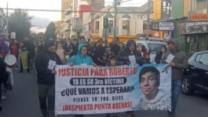 Justicia para Roberto: familiares y amigos marcharon por el centro de Punta Arenas