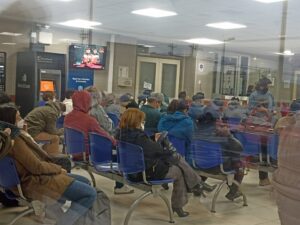 Aumento en tiempo de espera en Unidad de Emergencia de Hospital Clínico