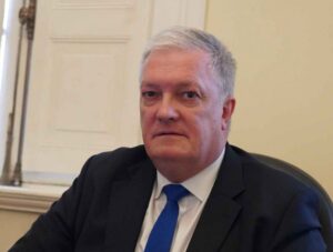 Senador Kusanovic: “Tenemos que ir todos a golpear la mesa en Santiago y exigir una solución para Nova Austral”