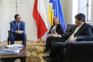 Profesionales ENAP Magallanes hicieron importantes propuestas al gobernador Flies