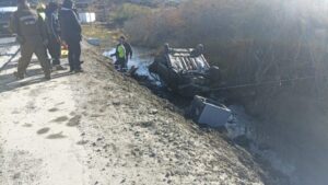 Dos personas graves dejó volcamiento en Punta Arenas
