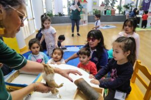 Decenas de niños y niñas dieron vida a la Fiesta del Libro Infantil