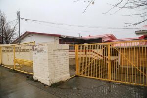 Alumnos de la Escuela Manuel Bulnes quedaron sin clases por falta de calefacción