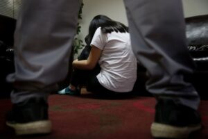 Hombre arriesga 15 años de cárcel por violar reiteradamente a hijastra