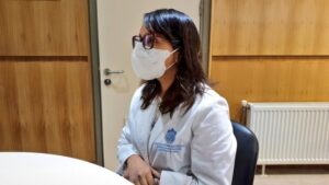 Subdirectora de Gestión Asistencial mantiene horas de Geriatría en Hospital Clínico