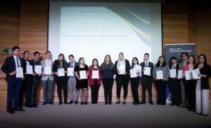 Hito en la carrera de Derecho: realizan por primera vez ceremonia para entregar certificación de Ius Postulandi