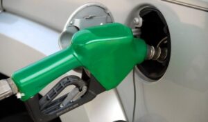 Combustibles se estabilizarán con leve tendencia a la baja