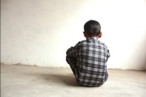 Condenan a joven que cuando era adolescente abusó sexualmente de un niño