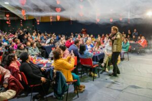 Adultos mayores disfrutaron de malón bailable en Puerto Natales