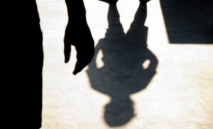 Se querellan contra funcionario del Servicio de Salud por denigrar a jóvenes vulnerados