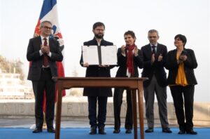 Presidente Boric promulgó Ley Anti Narcotráfico: ¿De qué se trata?