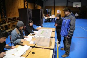 Baja asistencia de votantes dio inicio a las elecciones en Magallanes