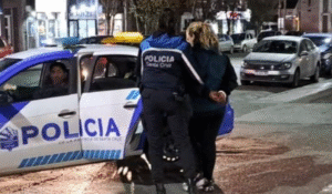 Dos detenidos por intentar comprar con dólares falsos en Río Gallegos