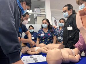 Cesfam de Punta Arenas recibieron kits de entrenamiento en reanimación cardiopulmonar