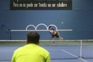 Eduardo López se quedó con el título de campeón del torneo de invierno del Magallanes Lawn Tennis Club