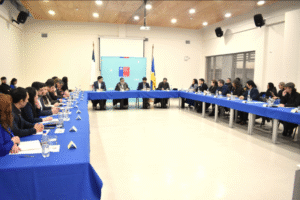 Anuncian renovación de tres seremis en el Gabinete Regional
