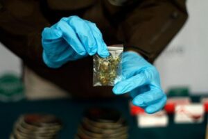 Detenidos en control policial fueron formalizados por microtráfico de drogas