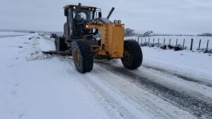 Hasta el 31 de agosto está asegurado el despeje de nieve y esparcimiento de sal en rutas de la región