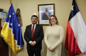 Fiscal regional se reúne con equipo y autoridades de Porvenir