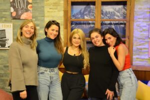 Elenco S.O.S Mamis estuvo en estudio Pingüino previo a su show