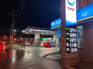 Todos los combustibles bajan hoy hasta 23 pesos