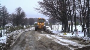 Caminos periurbanos afectados por heladas fueron despejados en más del 70%