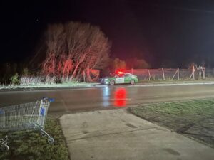 Un fallecido dejó riña e incendio en toma al norte de Punta Arenas