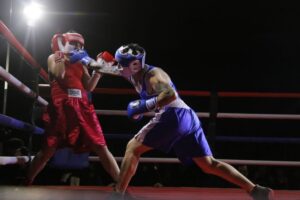 La pasión por el deporte de los puños se hizo sentir anoche en el gimnasio del Liceo María Behety