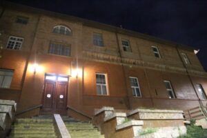 Reúnen más de 150 firmas para detener traspaso hoy de Hogar Miraflores