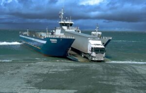 Indignación en Argentina luego de la determinación de Tabsa de no aceptar peso argentino
