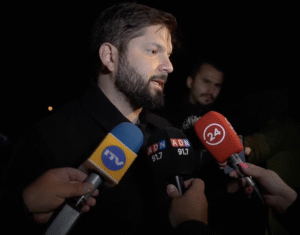Presidente Gabriel Boric viajó ayer a la Antártica y suspende visita a Puerto Williams
