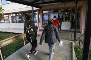 Madre acompañó a su hija a la rendición de PAES
