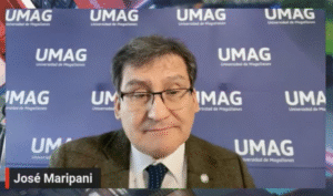 “Se contratan personas de muchos sectores, tratamos de ser una universidad laica, de todas las creencias, de todos los partidos”