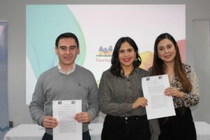Firman convenio para fortalecer reinserción de jóvenes infractores de ley
