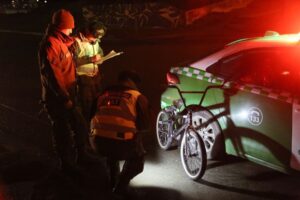 Informe de Carabineros indica que ciclista cruzó con luz roja y fue responsable de su atropello