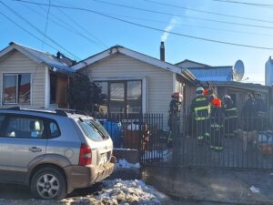 Incendio afectó vivienda en la villa Alfredo Lorca