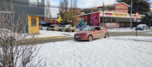 Pavimento congelado e imprudencia al volante siguen causando estragos en las vías magallánicas