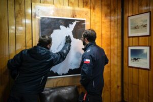 Argentinos aseguran que posición de Chile sobre la Antártica los beneficia