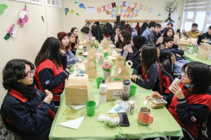 Con particular desayuno escolares despidieron primer semestre de clases