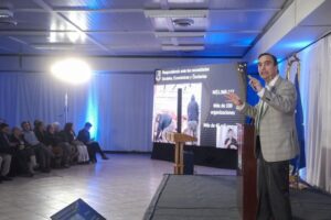 Gobernador Flies: “En vivienda esperamos llegar a las 6 mil soluciones lo que sería un hito”