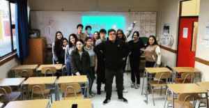 Miles de escolares retornarán a clases con mascarillas