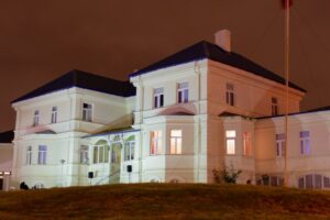 Enfermero desvinculado por salud incompatible presentó recurso de protección pero Corte de Punta Arenas lo rechazó