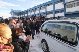 Emotivo y multitudinario adiós a apreciado Bernardo Vera, fundador de Colegio Pierre Faure