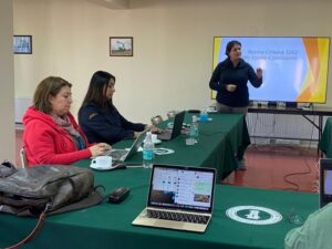 Representante del Directorio de ENAP visitó instalaciones de Cabo Negro y brindó charla