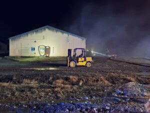 Incendio afectó a taller con materiales peligrosos en Punta Arenas